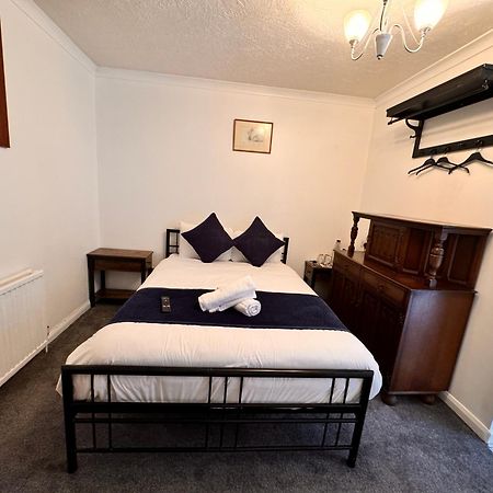 High Trees Guest House Gatwick Horley Buitenkant foto