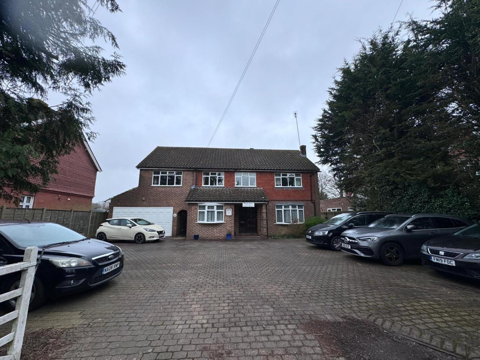 High Trees Guest House Gatwick Horley Buitenkant foto