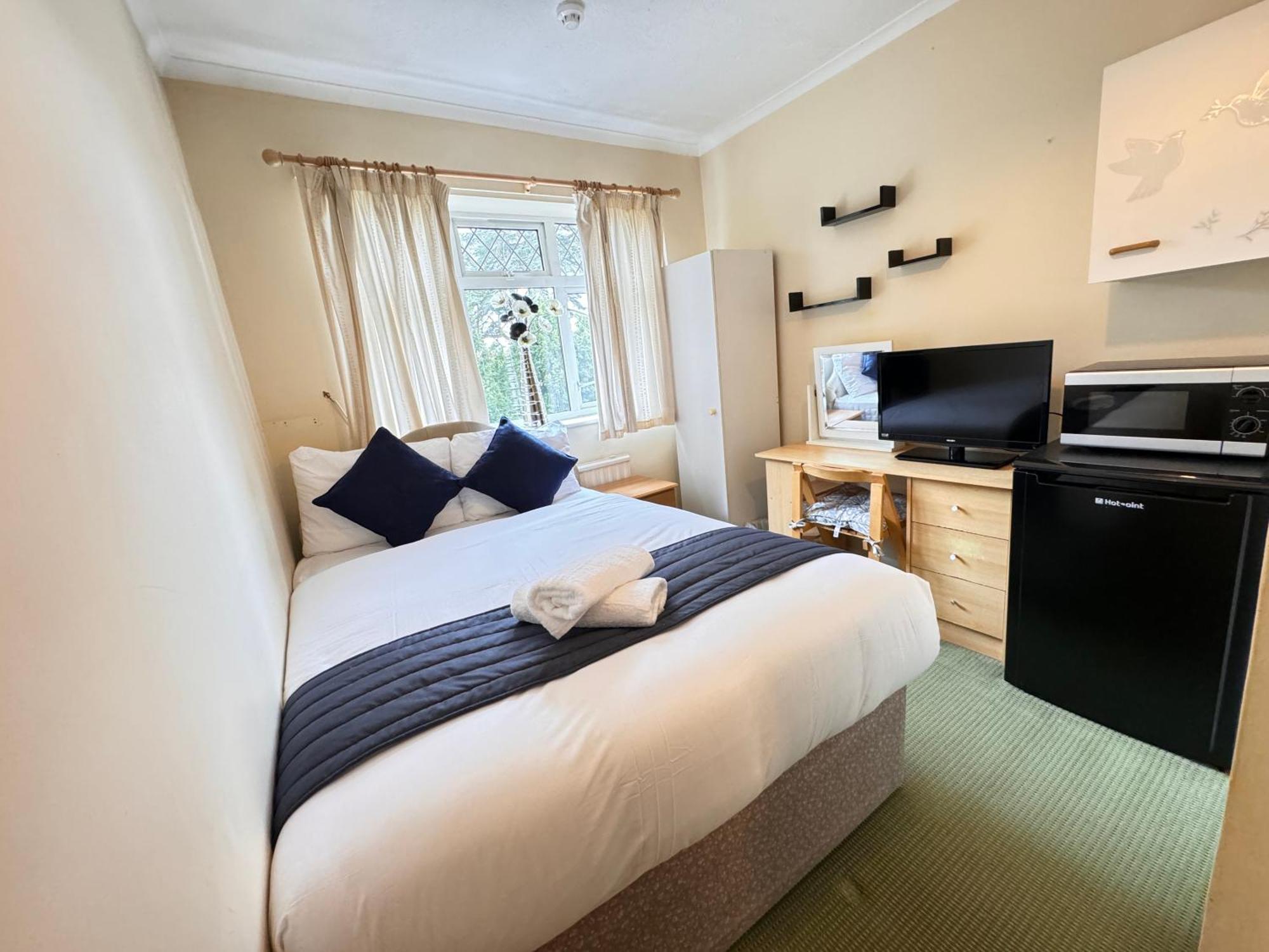 High Trees Guest House Gatwick Horley Buitenkant foto