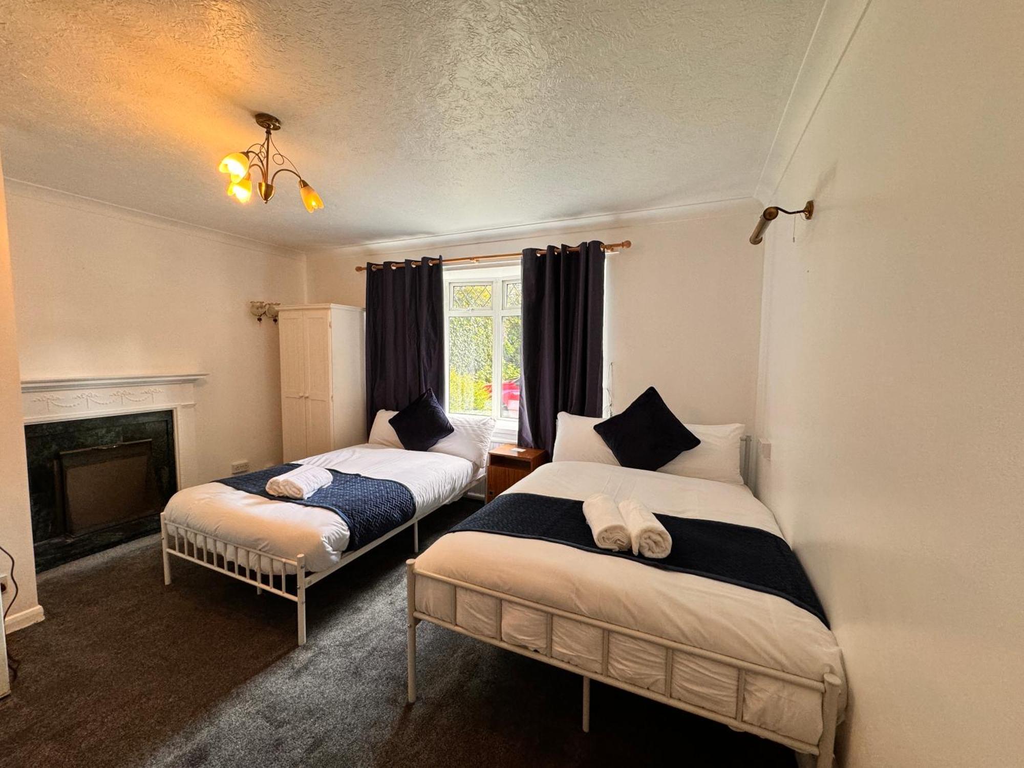 High Trees Guest House Gatwick Horley Buitenkant foto