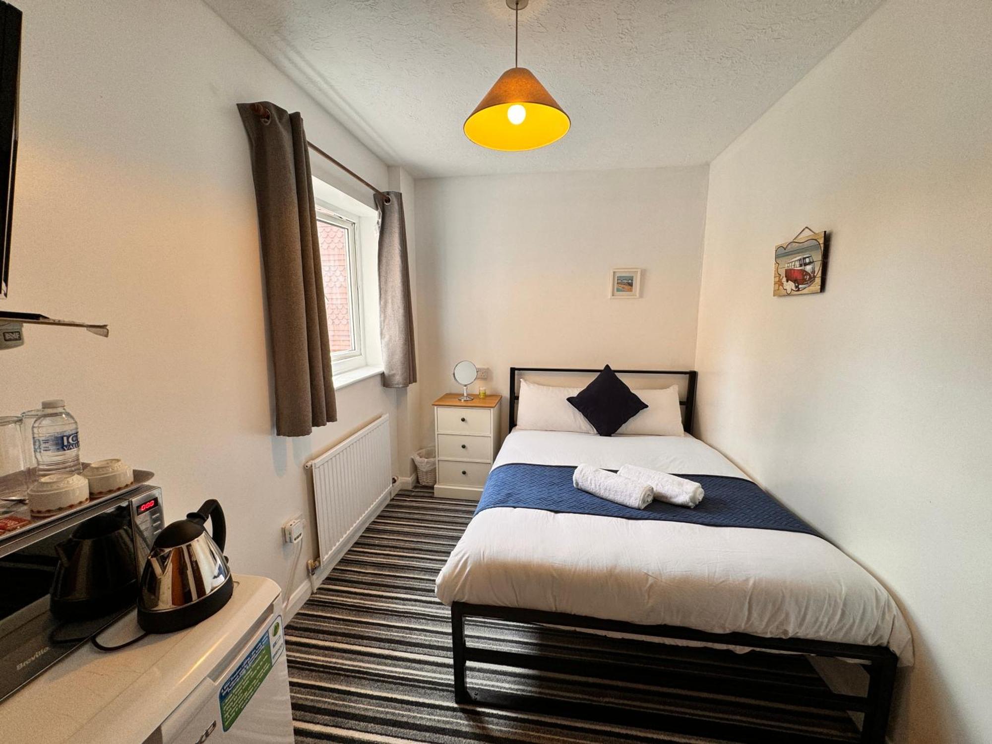 High Trees Guest House Gatwick Horley Buitenkant foto