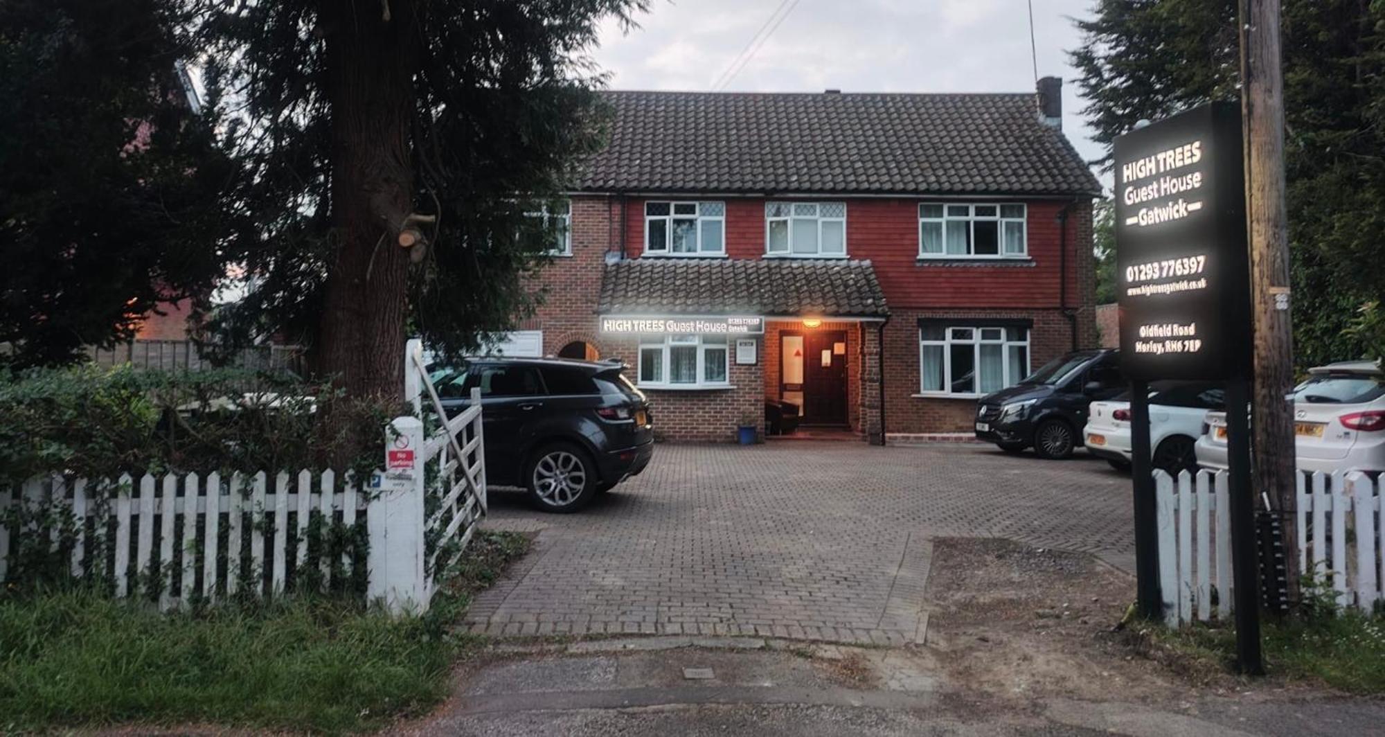 High Trees Guest House Gatwick Horley Buitenkant foto
