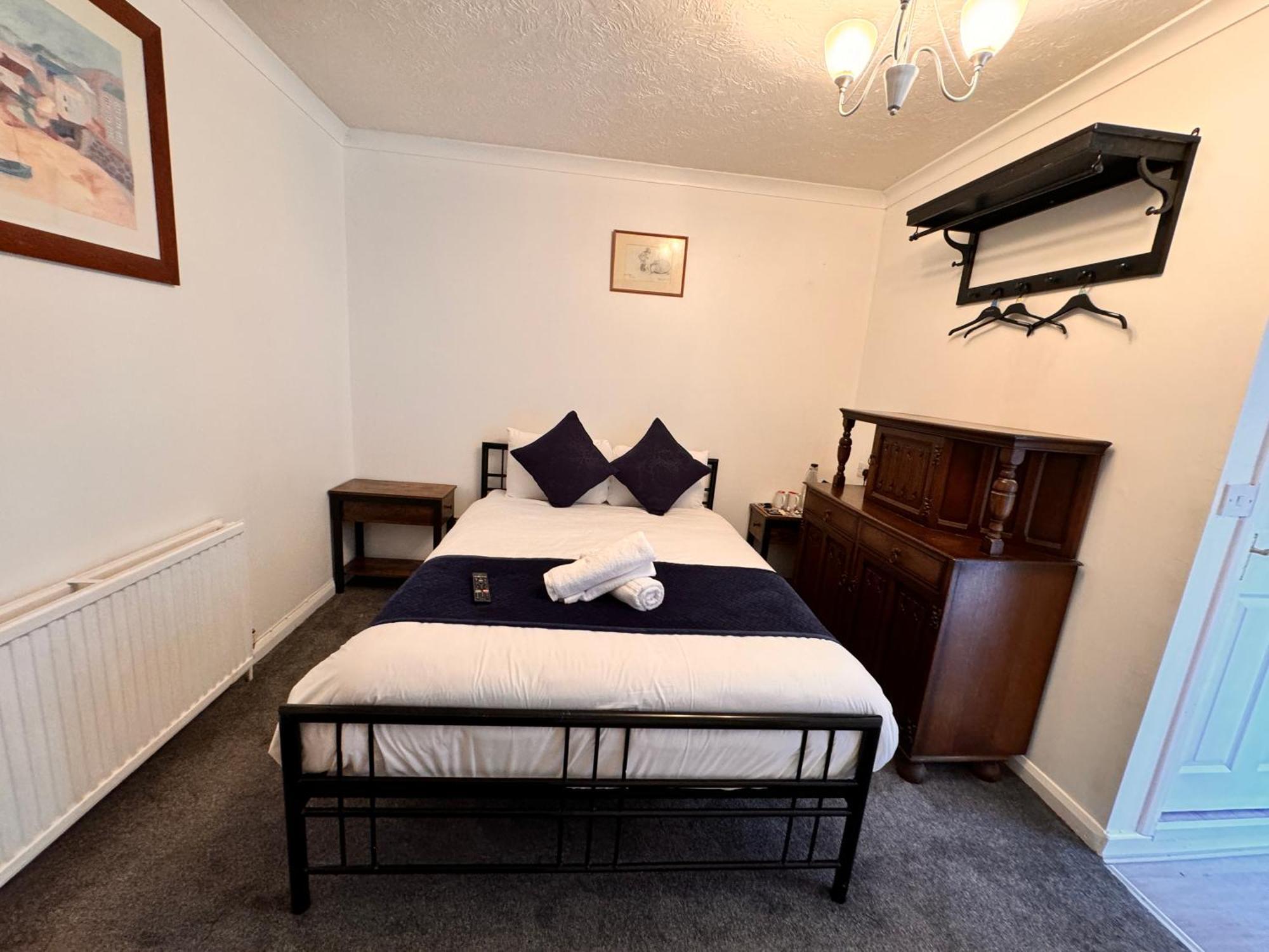 High Trees Guest House Gatwick Horley Buitenkant foto
