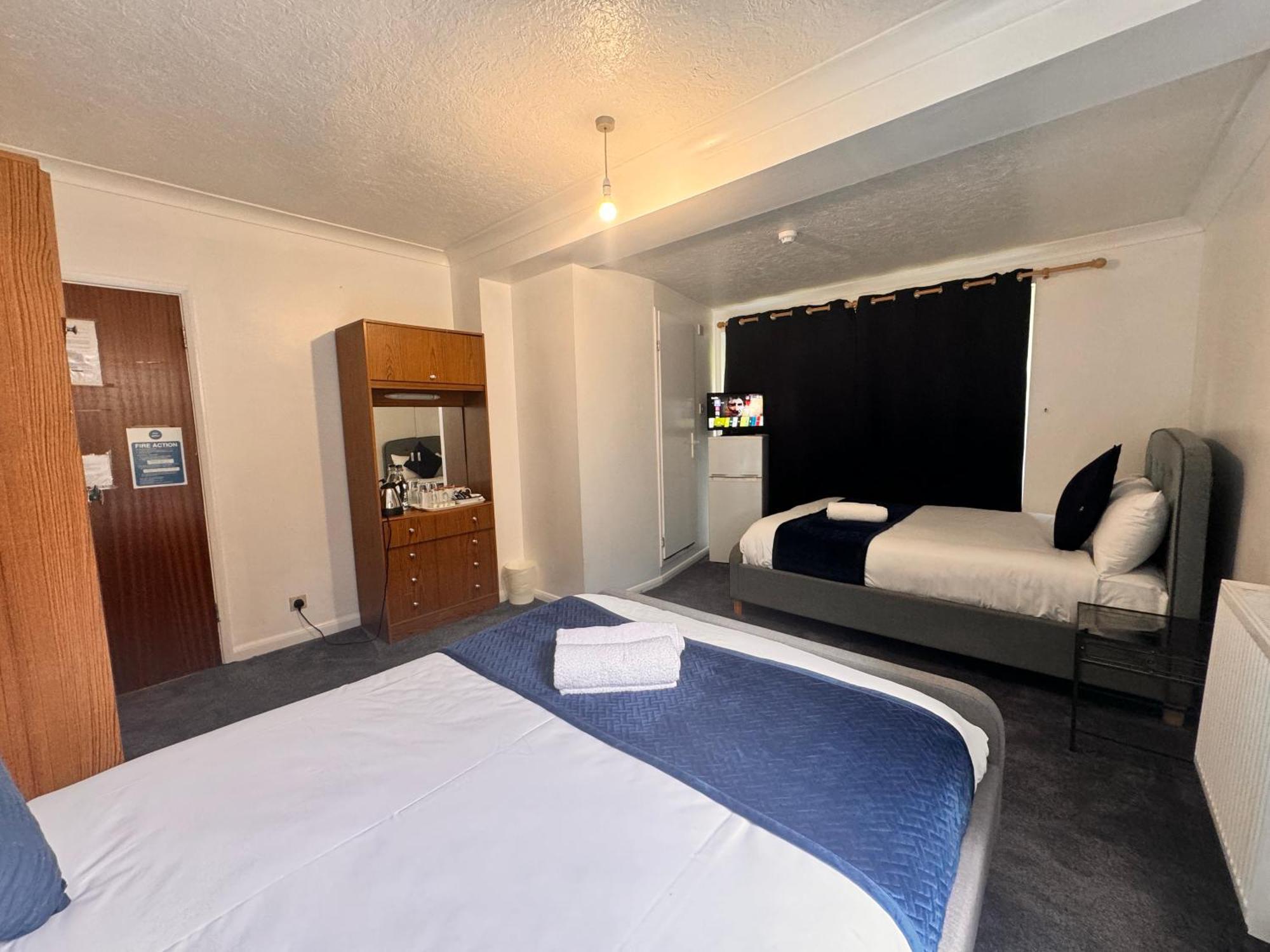 High Trees Guest House Gatwick Horley Buitenkant foto