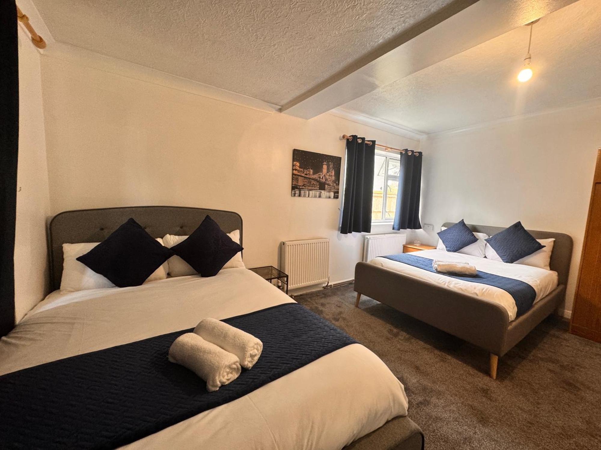 High Trees Guest House Gatwick Horley Buitenkant foto