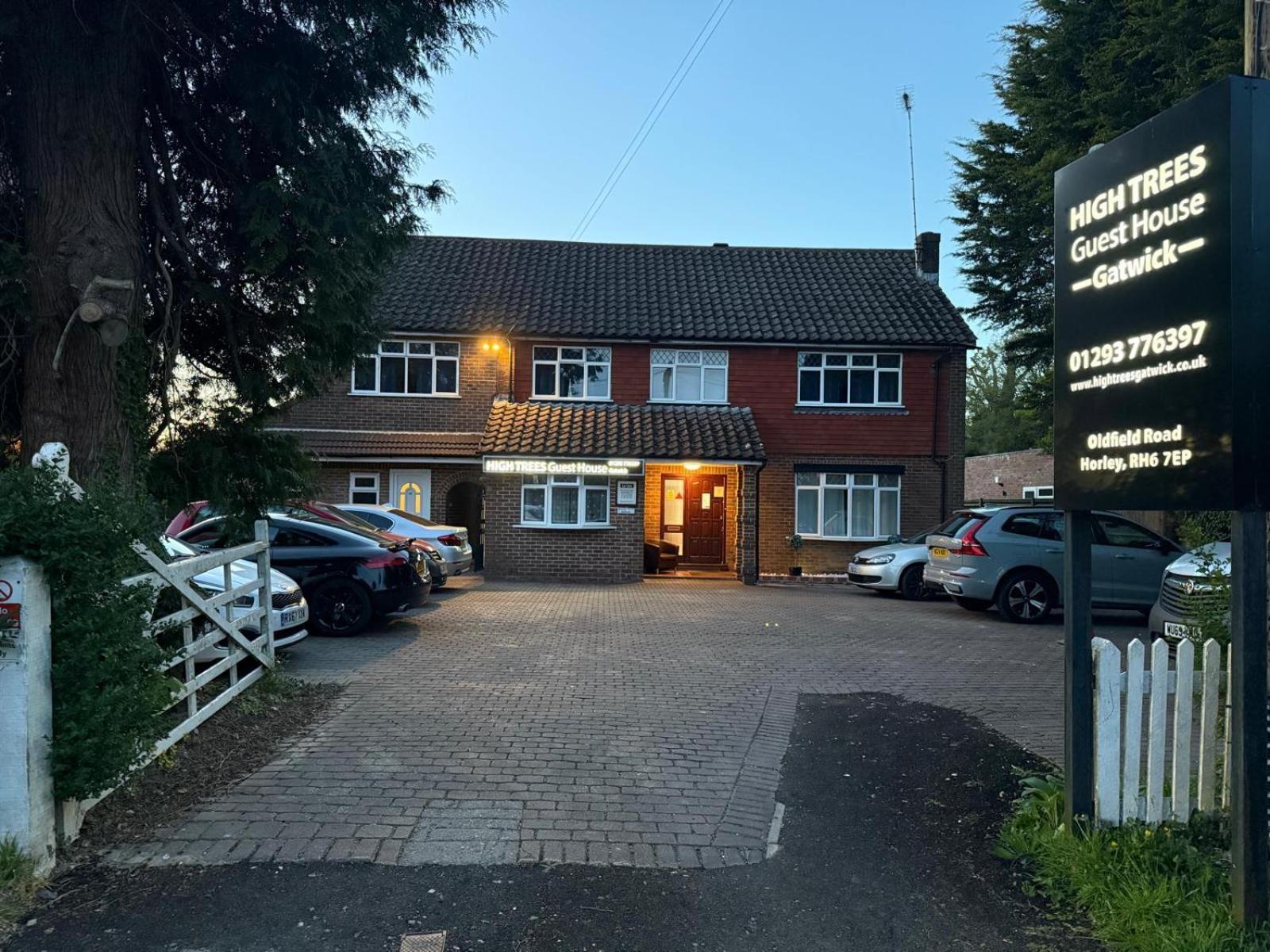 High Trees Guest House Gatwick Horley Buitenkant foto